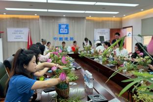 ?死亡阵容？卢末节用“登威鲍塔牡”怪阵 湖人顺势掀追分狂潮